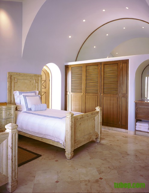 mediterranean-bedroom