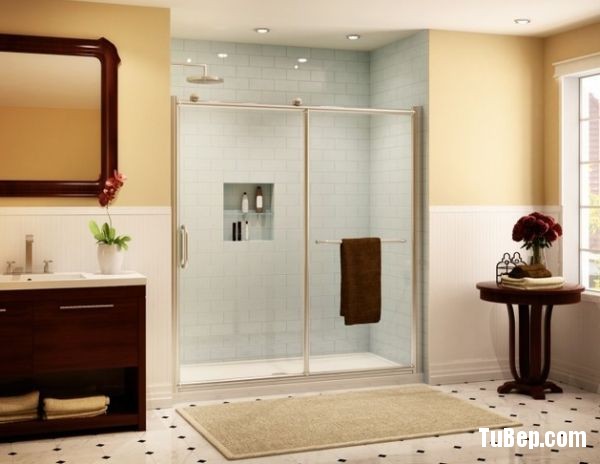 Smart-shower-enclosure-with-sliding-doors-ideal-for-small-ba-0f630