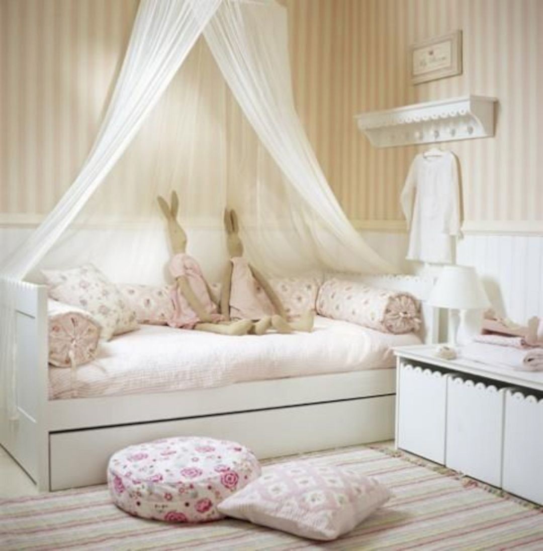 charming-kids-bedroom-decor-idea-55-1533699234479794408774