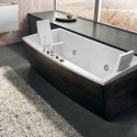 dark-timber-finish-bathtub-665x420